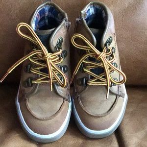Cat & Jack toddler size 8 shoes